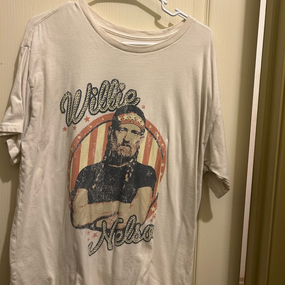 Wrangler Willie Nelson Graphic Tee - Off-White